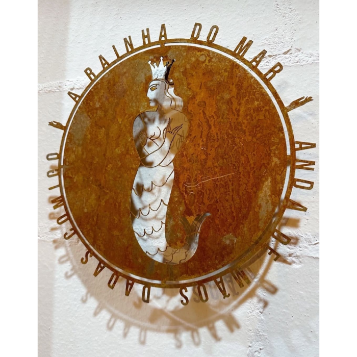 Placa de Ferro Redonda - A Rainha do Mar Anda.....