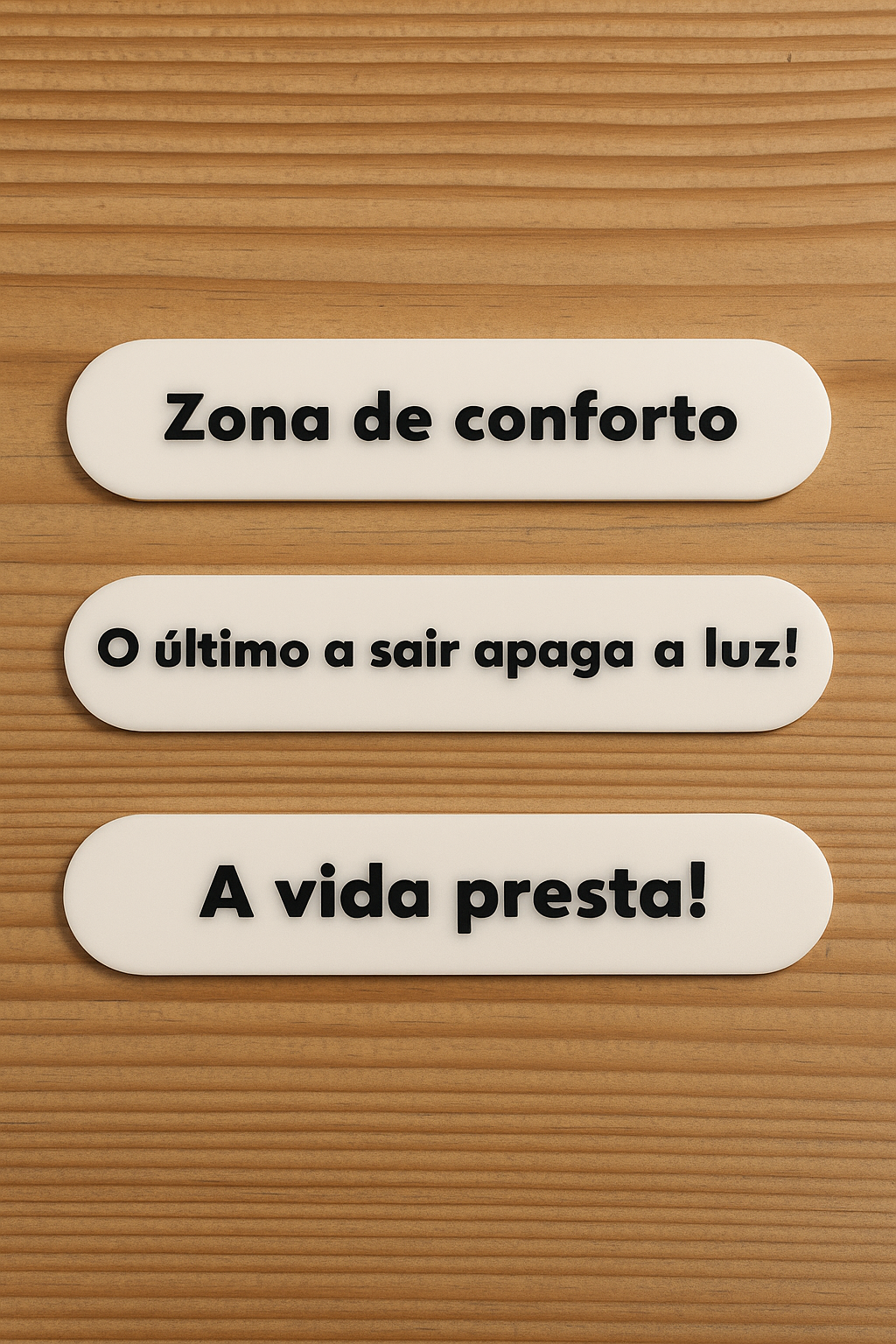 Luminária Pílula Branca Frases " Zona de Conforto..."