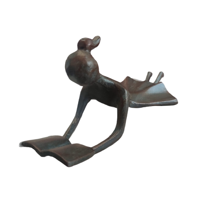 Escultura Menina Lendo