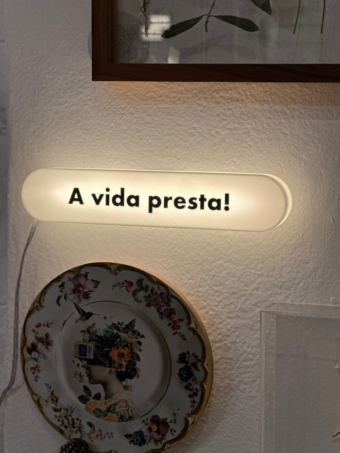 Luminária Pílula Branca Frases