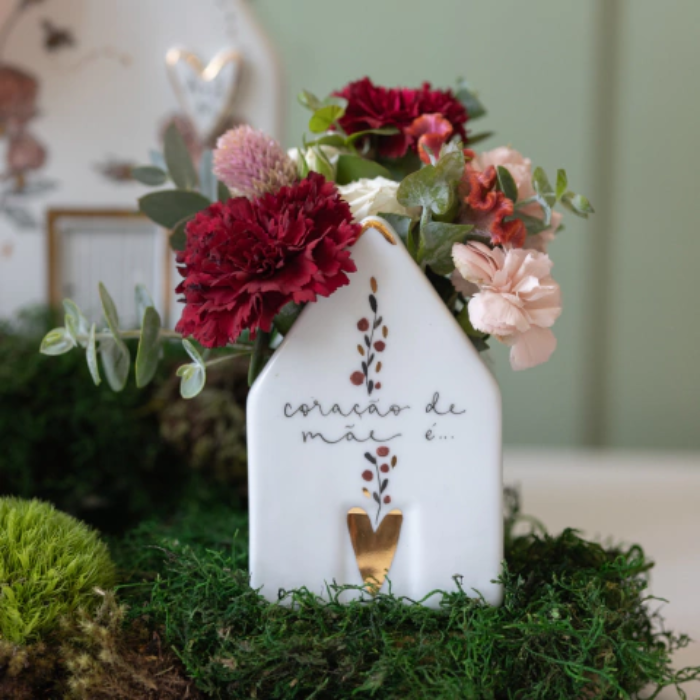 Vaso Casinha M - Coração de Mãe é o Primeiro Lar