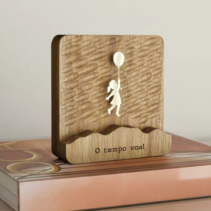 Escultura Balão Menina "O tempo voa!"