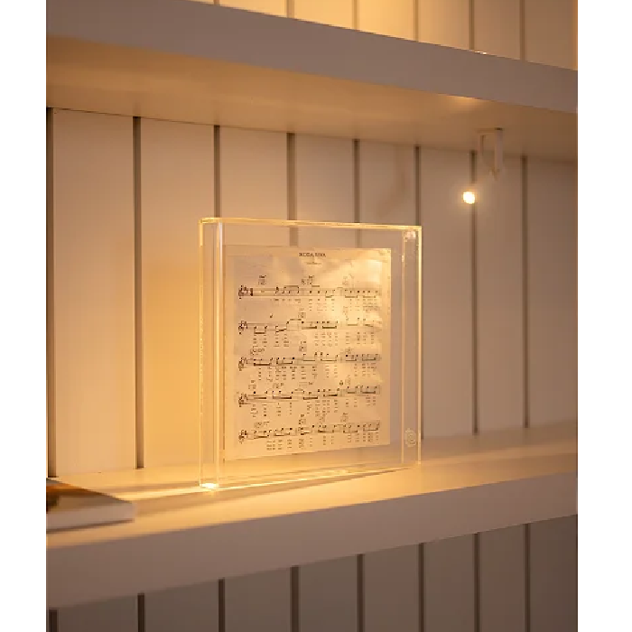 Quadro Acrílico Partituras - As Vitrines