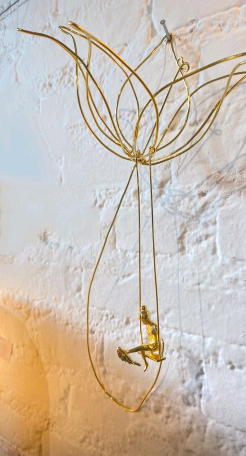 Flor de Latão Dourada - casaquetem