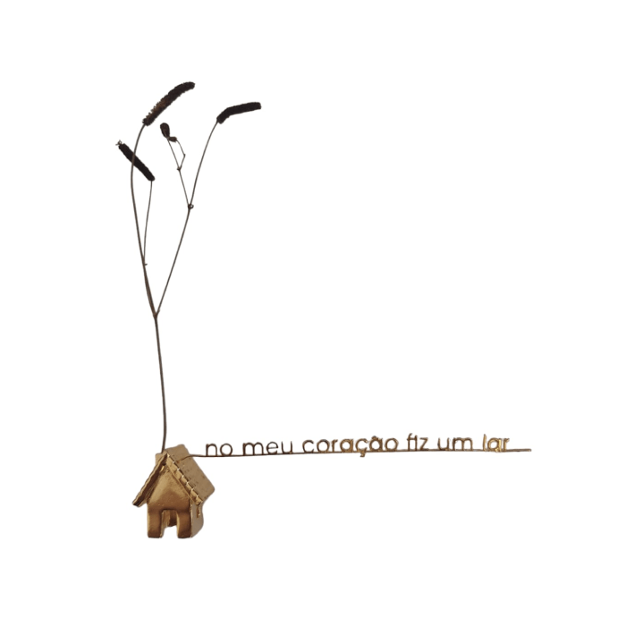 Mini Casinha Frase "No Meu Coração Fiz Um Lar" - casaquetem