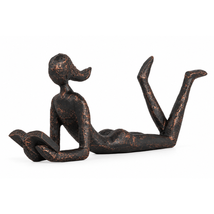 Escultura Mulher Lendo