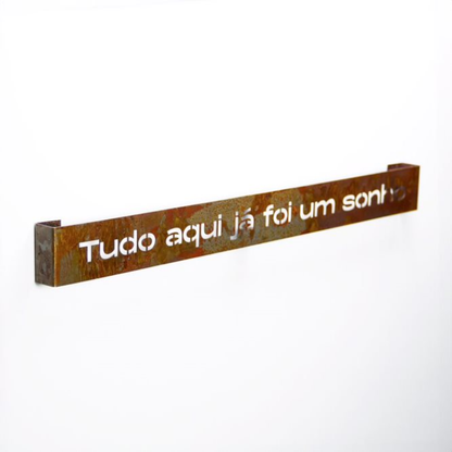 Frase de Ferro Rust - "Tudo aqui Já Foi um Sonho"