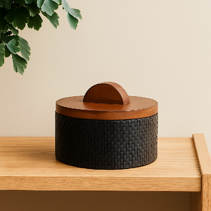 Caixa de Madeira com Detalhes P