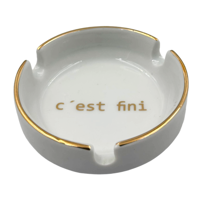 Cinzeiro C'est Fini