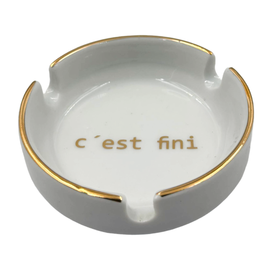 Cinzeiro C'est Fini