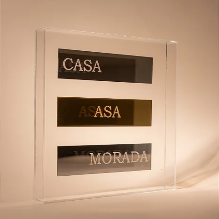 Quadro de Acrilico Casa Asa Morada