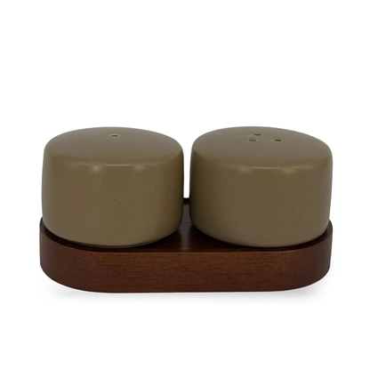 Conjunto de Saleiro e Pimenteiro