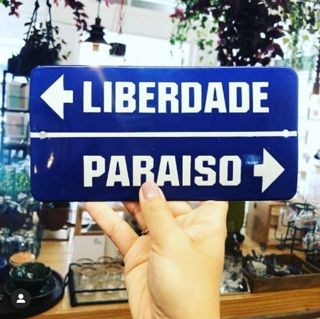 Placa Decorativa Esmaltada Liberdade Paraíso - casaquetem