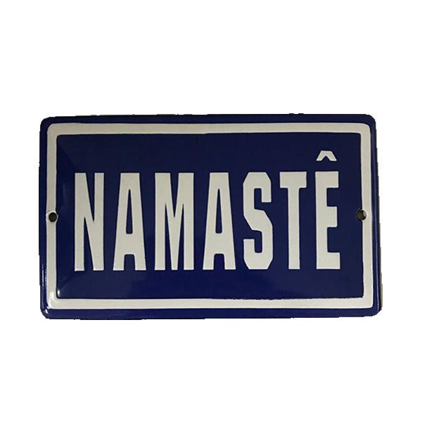Placa Decorativa Esmaltada Namastê - casaquetem