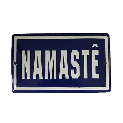 Placa Decorativa Esmaltada Namastê - casaquetem